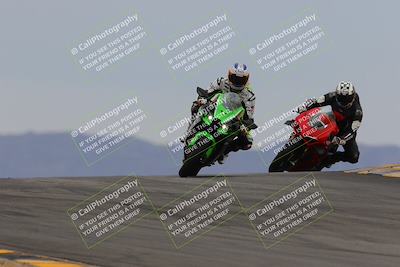 media/Jan-15-2023-SoCal Trackdays (Sun) [[c1237a034a]]/Turns 9 and 10 (1045am)/